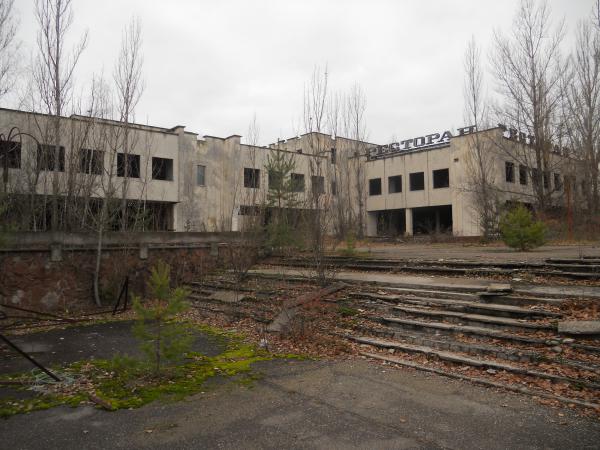 Our Chernobyl Tour Photos - Pripyat (big buildings, supermarket ...